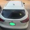 SUV compact blanc thumb 6