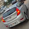 Hyundai Accent 2017 Gris 5 portes Économique thumb 5