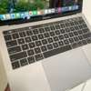 Macbook 2019 core i5 thumb 1
