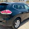 Nissan Rogue SUV noir polyvalent et spacieux thumb 9