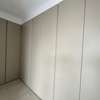 Appartement à vendre aux Almadie de 2 chambres salon thumb 3