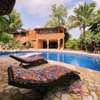 Domaine afro contemporain à vendre à Saly thumb 3