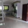 Villa a usage habitation ou commerciale thumb 4