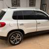 Volkswagen tiguan thumb 3