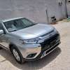 Mitchibichi outlander essence automatique 7 places thumb 0