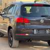 volsvagen tiguan thumb 4