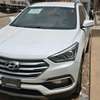 Hyundai Santa Fe SUV blanc essence spacieux thumb 0