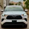 Toyota highlander 2023 4cylindre thumb 1