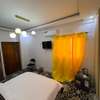 Chambre VIP au Point E thumb 5