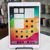 iPad 7th generation 32g thumb 3