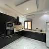APPARTEMENT MEUBLE F3 A LOUER POINT E thumb 7