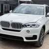 BMW X5 année 2018 blanc thumb 0