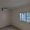 À LOUER – Une Petite Villa R+1 à Ngor thumb 9