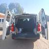 Minibus TOYOTA 9 Places 2018 thumb 5