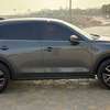 Mazda CX-5 SUV 5 portes gris métallisé moderne thumb 4