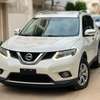 Nissan rogue année 2016 venant thumb 3