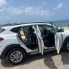 Hyundai Tucson 2017 SUV blanc spacieux polyvalent thumb 1