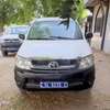 Toyota Hilux 4x4 thumb 1