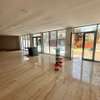 SHOWROOM 180m2 A NGOR thumb 2