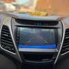 Hyundai Elantra berline blanche fiable et économique thumb 4