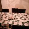 Table avec six chaises thumb 2