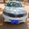 Kia Sorento SUV blanc spacieux prêt à rouler thumb 1