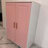 Armoire rose moderne thumb 0