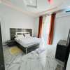 Appartement F2 Meublé à Louer au POINT E thumb 10