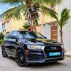 Audi Q3 Full Black 2019 thumb 2