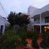Villa aux Almadies meublée thumb 1