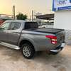 Mitsubishi L200 pickup 2018 thumb 3
