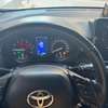 Toyota C-HR SUV compact argent jantes alliage noires thumb 5
