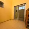 Appartement lumineux avec balcons design moderne thumb 3