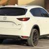 Mazda CX-5 2018 SUV Blanc fiable et élégant thumb 4