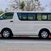 Toyota Hiace utilitaire blanc 14 places robuste thumb 3