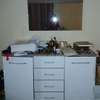 Armoire et coiffeuse à vendre thumb 2
