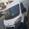 Fourgon utilitaire blanc thumb 2