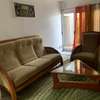Salon 6 places a vendre thumb 1