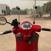 Vespa 125 gts thumb 12