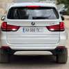 BMW X5 SUV blanc spacieux et performant thumb 13