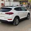 Hyundai tucson thumb 2