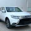 Mitsubishi Outlander 2017 thumb 0