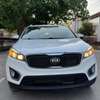 Je vends ma kia sorento 2017 automatic essence AWD thumb 1