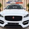 Jaguar F-Pace 2017 essence full options thumb 6