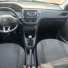 Peugeot 208 manuel diesel venant thumb 3