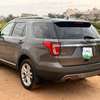 Location Ford Explorer thumb 3