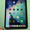 iPad a16 11e génération très bon état disponible thumb 0