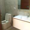 Appartement F4 non meublé Point E parking, ascenseur thumb 13