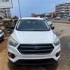 Ford SUV compact blanc maniable et confortable thumb 0
