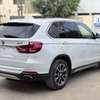 BMW X5 année 2018 blanc thumb 4